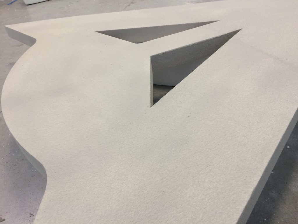 dettaglio logo aziendale in eps per parete