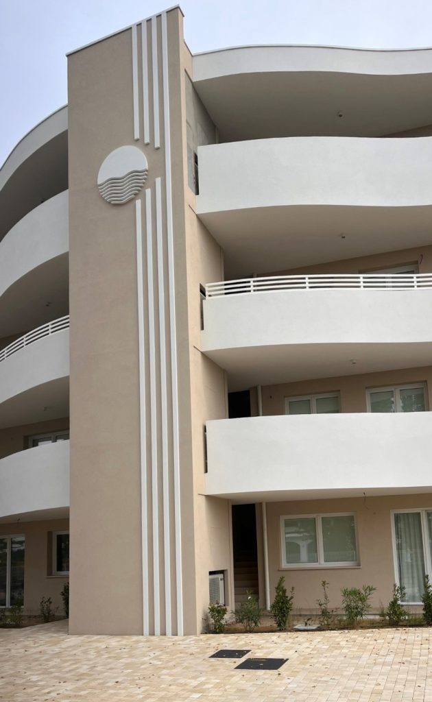 elementi decorativi resinati in polistirolo per facciate